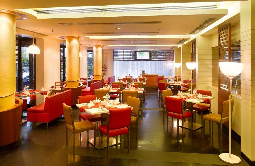 Kenilworth Hotel, Kalküta Restoran fotoğraf